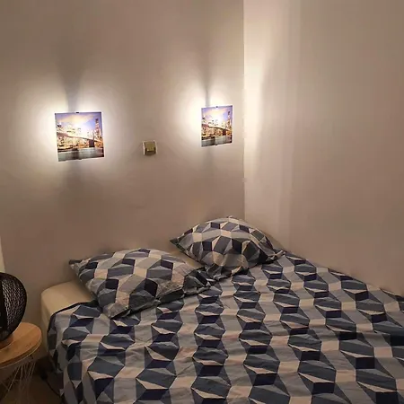 Apartment Cyrnos *